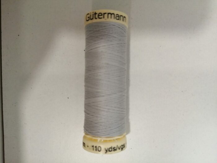 ΚΛΩΣΤΗ ΜΑΣΟΥΡΑΚΙ GUTERMANN 100% POLYESTER 8 (ΣΠΑΣΜΕΝΟ ΑΣΠΡΟ)