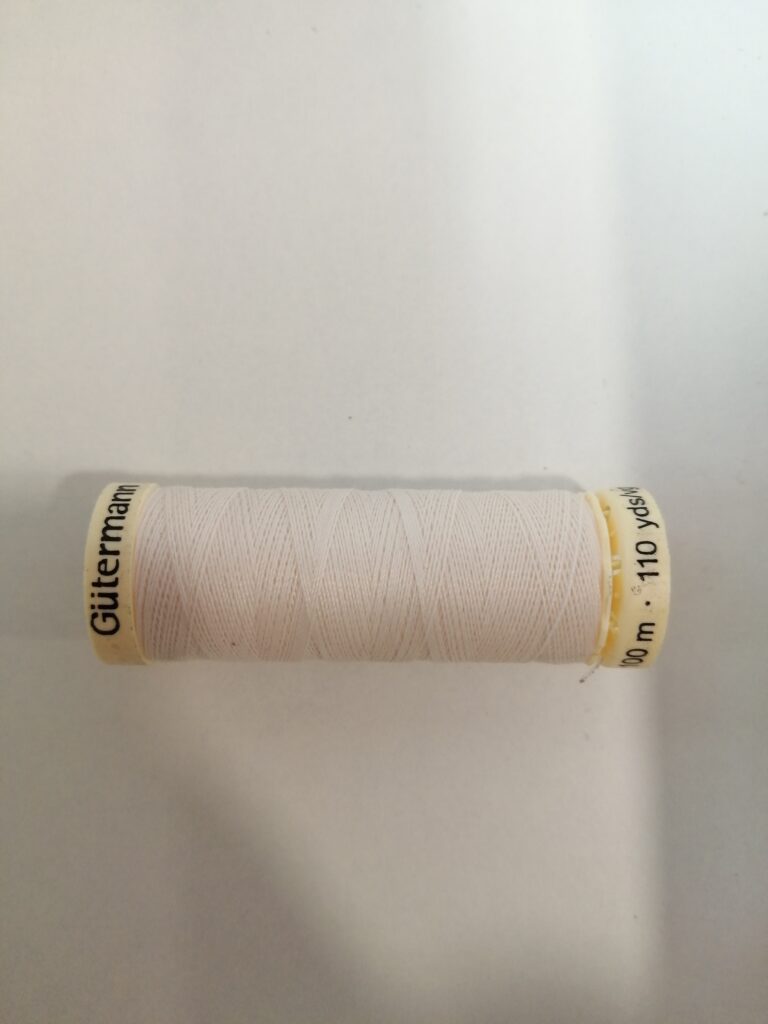 ΚΛΩΣΤΗ ΜΑΣΟΥΡΑΚΙ GUTERMANN 100% POLYESTER 802 (ΑΣΠΡΟ)