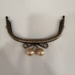 ΜΕΤΑΛΛΙΚΟ ΚΟΥΜΠΩΜΑ ΓΙΑ ΠΟΡΤΟΦΟΛΑΚΙ 12ΕΚ ΜΠΡΟΝΖΕ ΜΕ ΚΙΤΡΙΝΟ